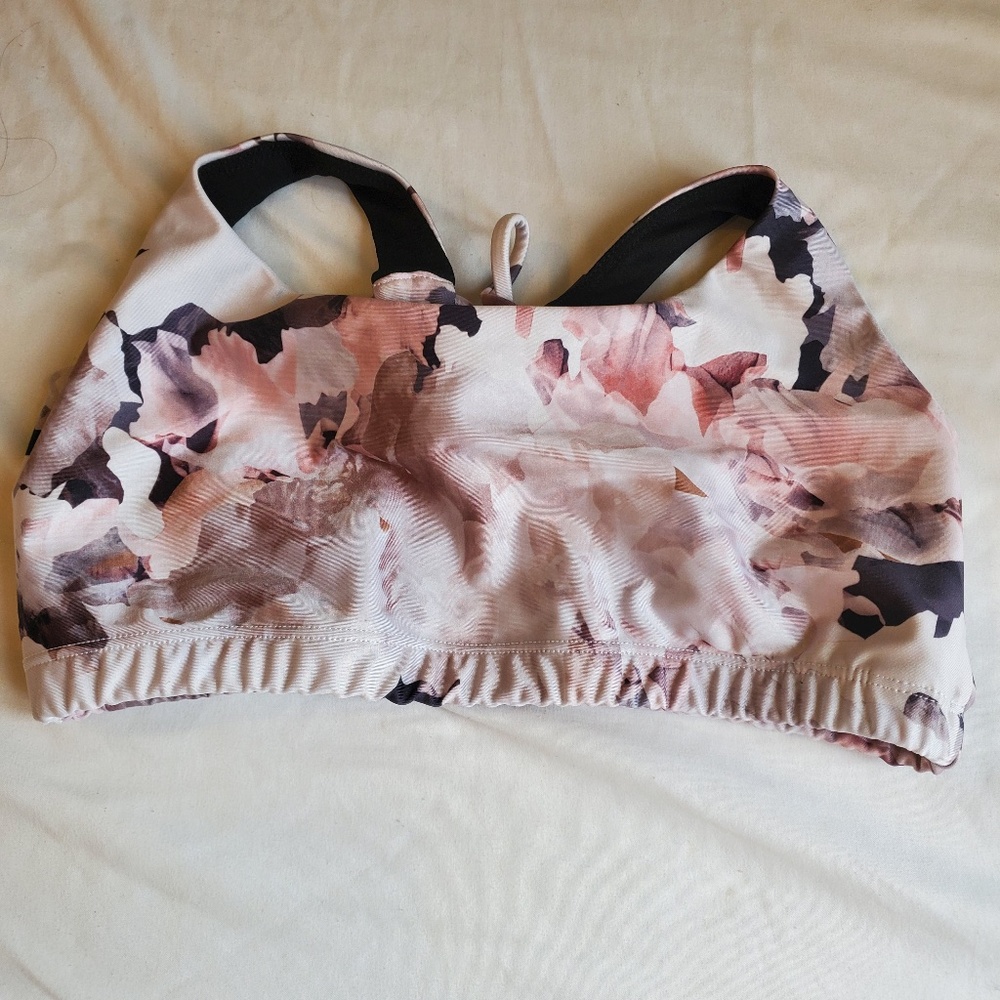 Onzie sports bra